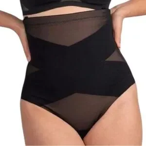 NEW! HONEYLOVE superpowers black thong brief